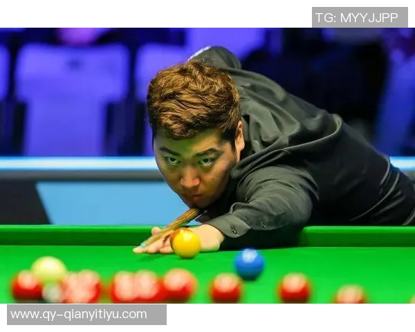 平地惊雷切利克被队友撞倒小基恩禁区外怒射轰出惊世之球 平地惊雷切利克被队友撞倒小基恩禁区外怒射轰出惊世之球