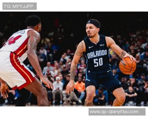 米切尔半场狂砍25分表现惊艳三分球精准助球队争胜